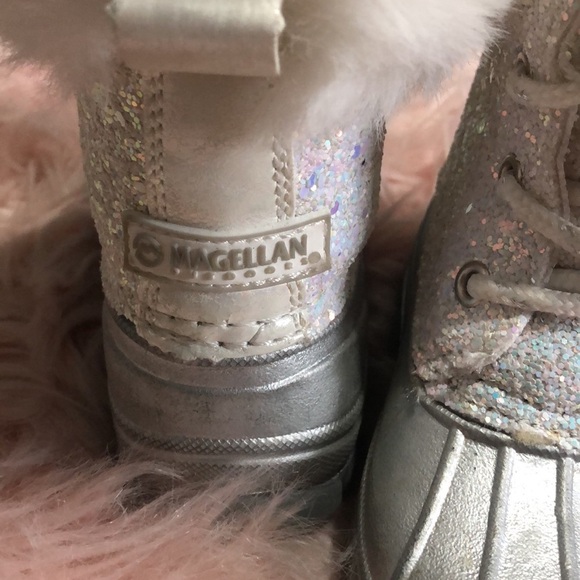 Magellan outdoors Girls Snow Boots WhiteSilver Sparkle - Picture 3 of 5